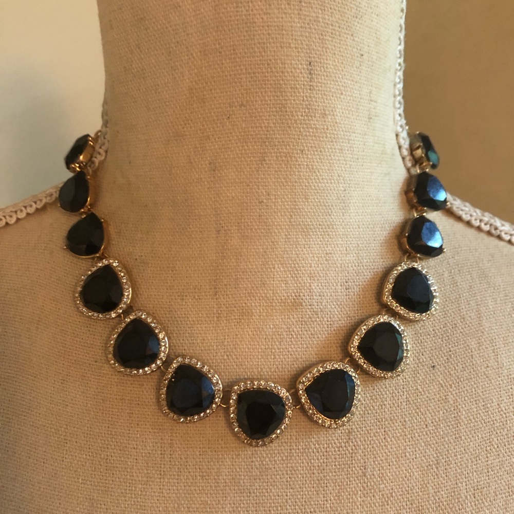 Elegant faceted black glass stone bib necklace
